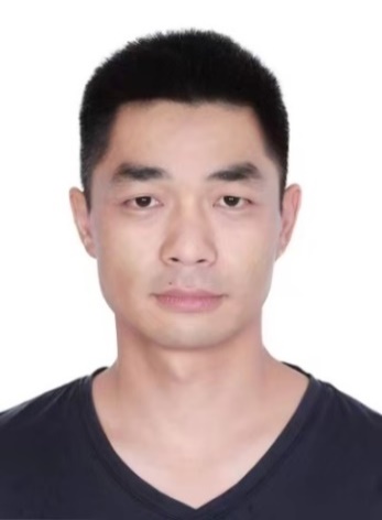 说明: H:\校友会\网站建设\8 优秀校友代表\电控学院优秀校友\电控学院优秀校友\自03级-程光\自03级-程光-2.jpg
